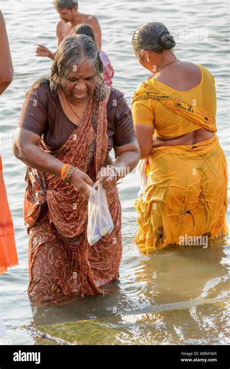 aunty bathing video|124 River Bathing Indian Women Stock Videos, Footage, & 4K .